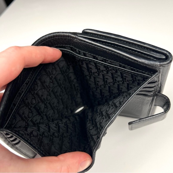 Christian Dior Compact Snap Wallet Floating Charm Logo - Picture 6 of 8